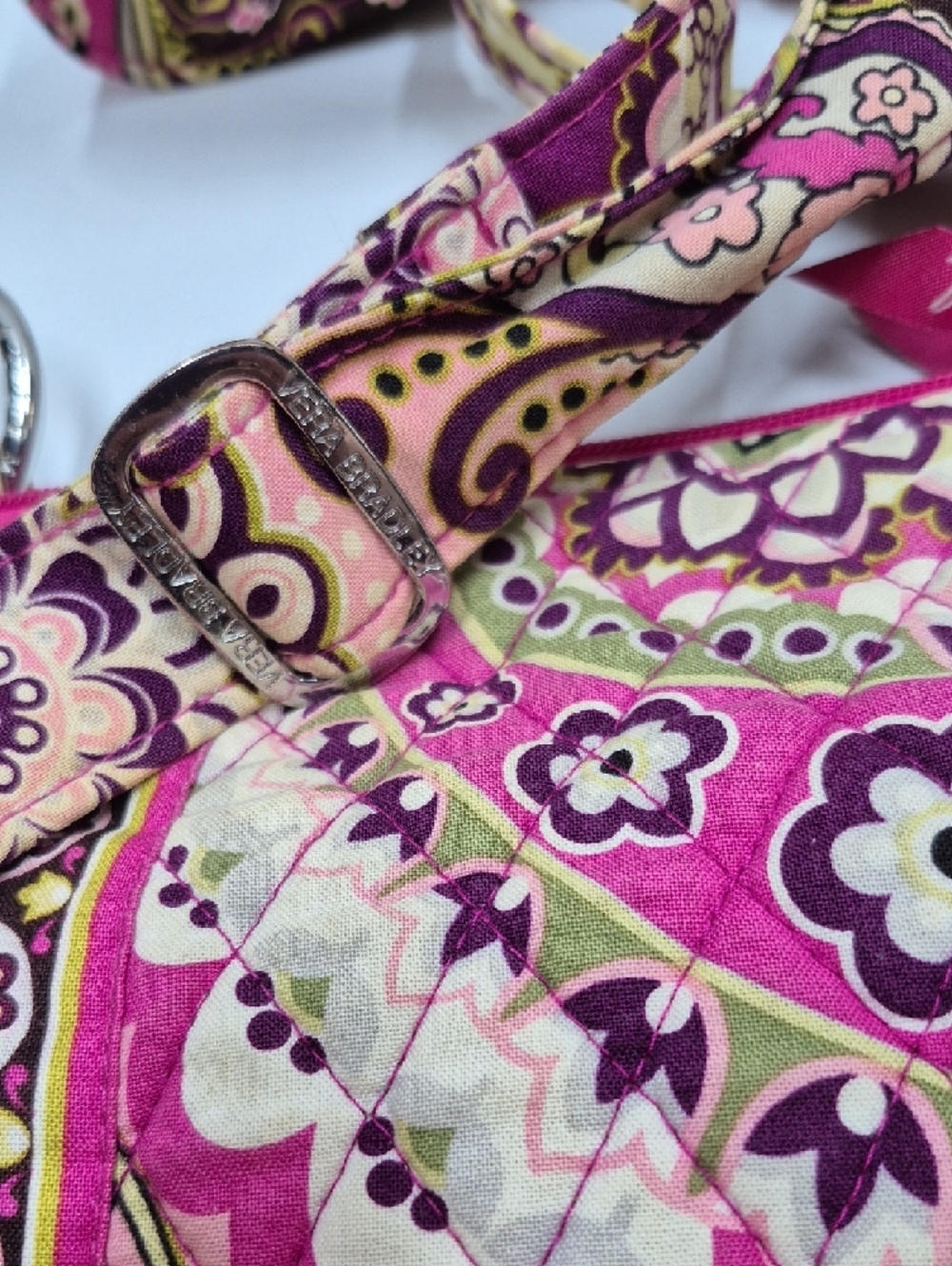Vera Bradley Very Berry Paisley Pink Quilted Crossbody Bag Pink Purple - Picture 4 of 12